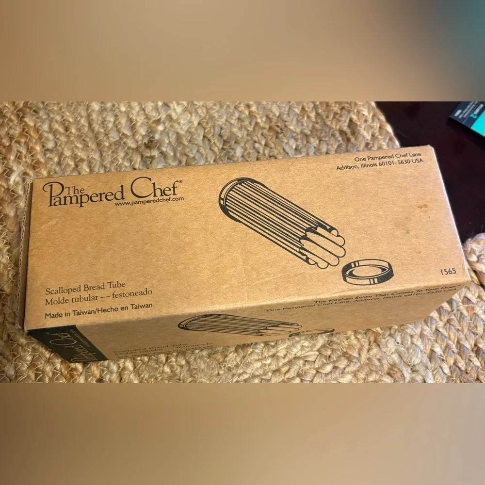 Pampered Chef Tan Cookie Press Tube new - Picture 1 of 3